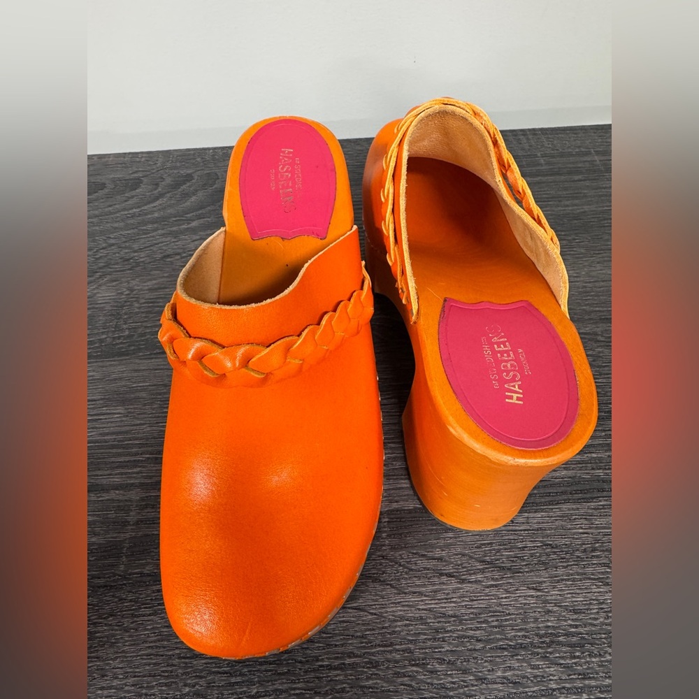 Swedish Hasbeens Orange Platform Clogs - Picture 3 of 7